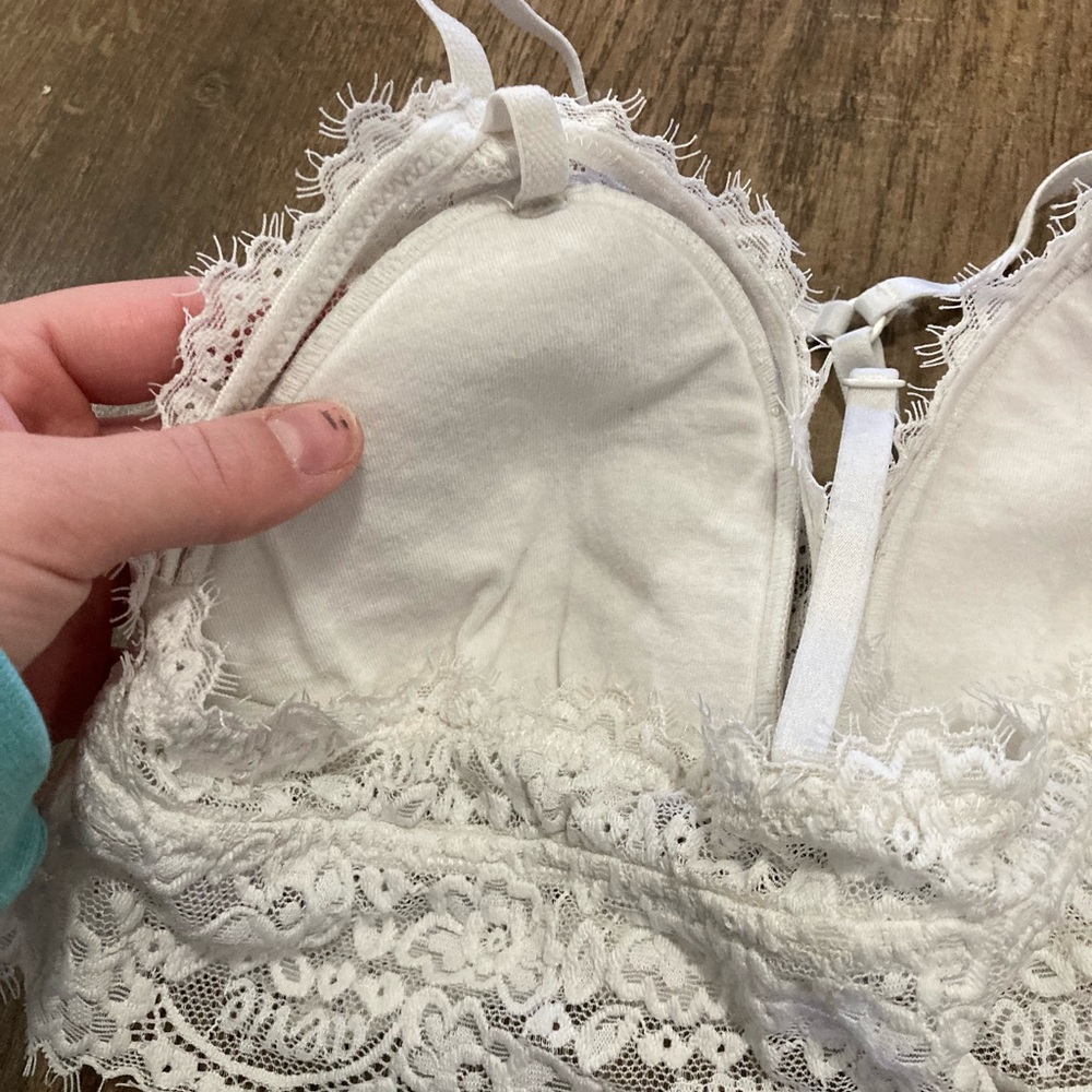 Aerie white lace bral pull over wireless size XS - Picture 7 of 8